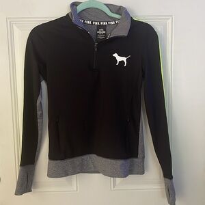 PINK Victoria’s Secret ULTIMATE 1/4 zip thumb keyhole XS with  pockets